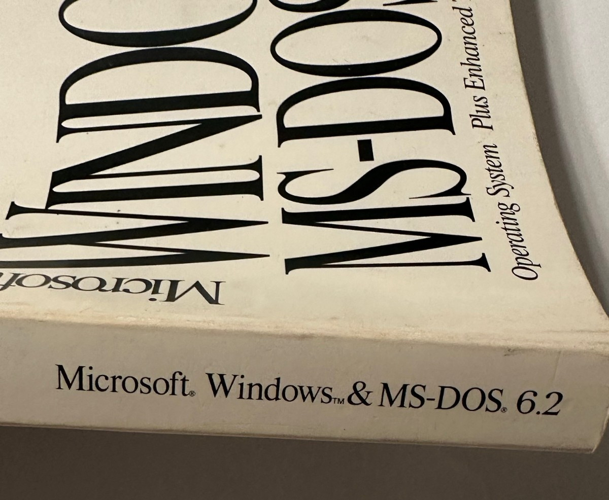 RARE: 1993 « AST Computer » branded – Windows & MS-Dos 6.2 User Guide – Book ONLY