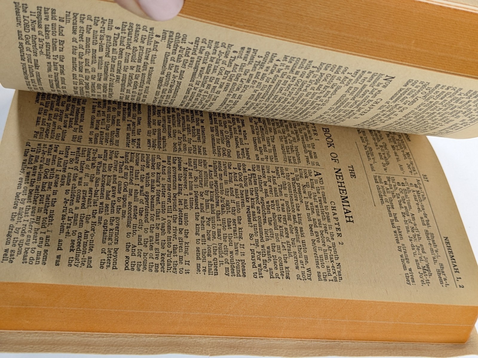 ✝️Holy Bible Self-Pronouncing Illustrated White Cover KJV World Publishing 70&rsquo;s?
