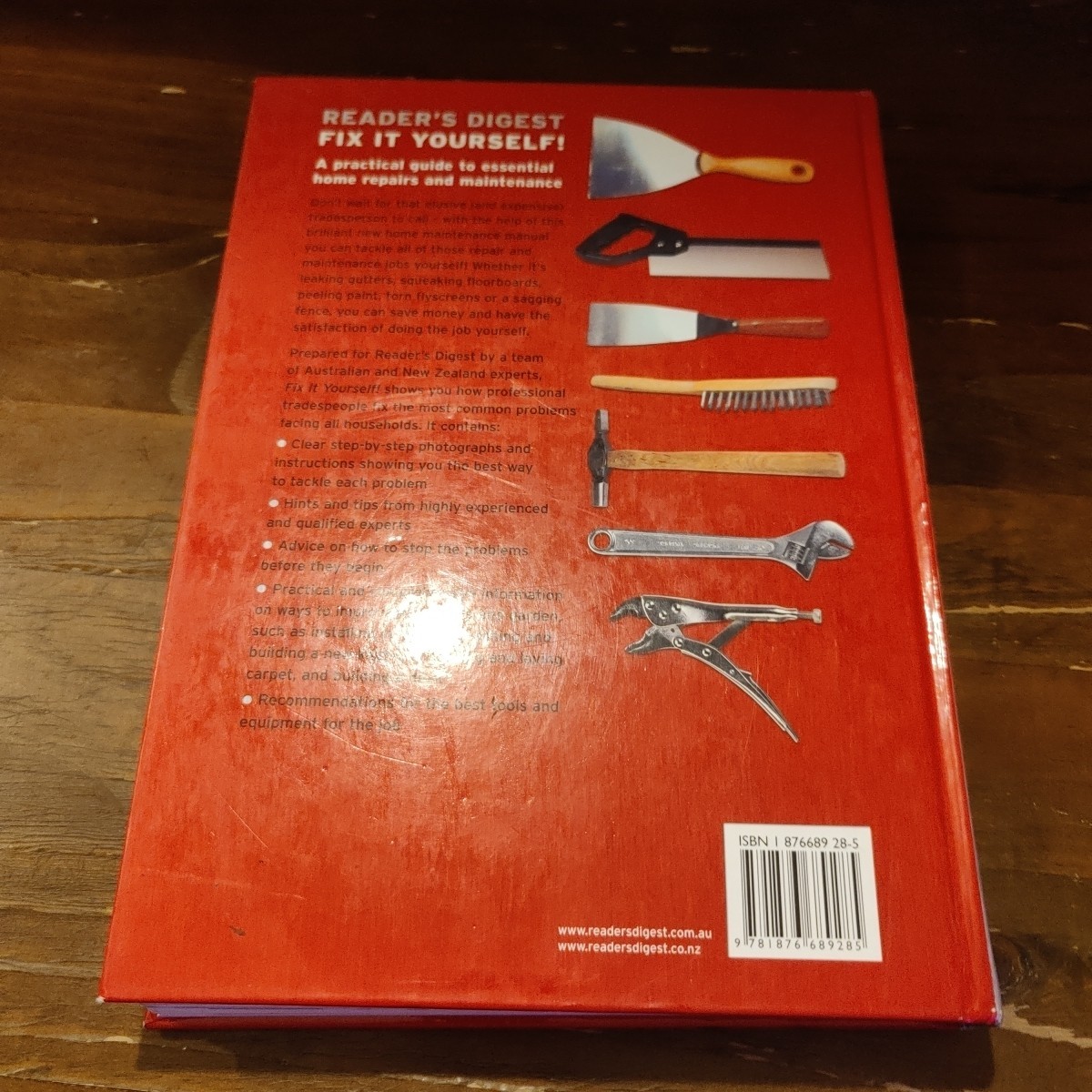 FIX IT – Readers&rsquo;s Digest 399 Pages **GOOD COPY**