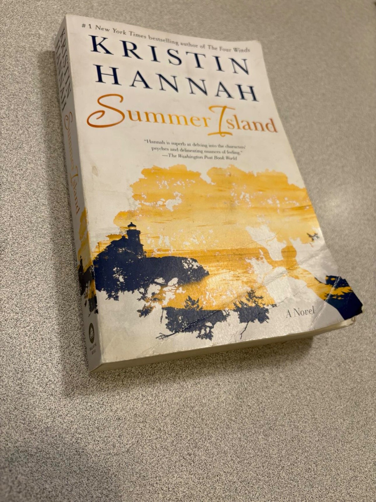 Summer Island: A Novel – Paperback By Hannah, Kristin – VERY GOOD CONDITION