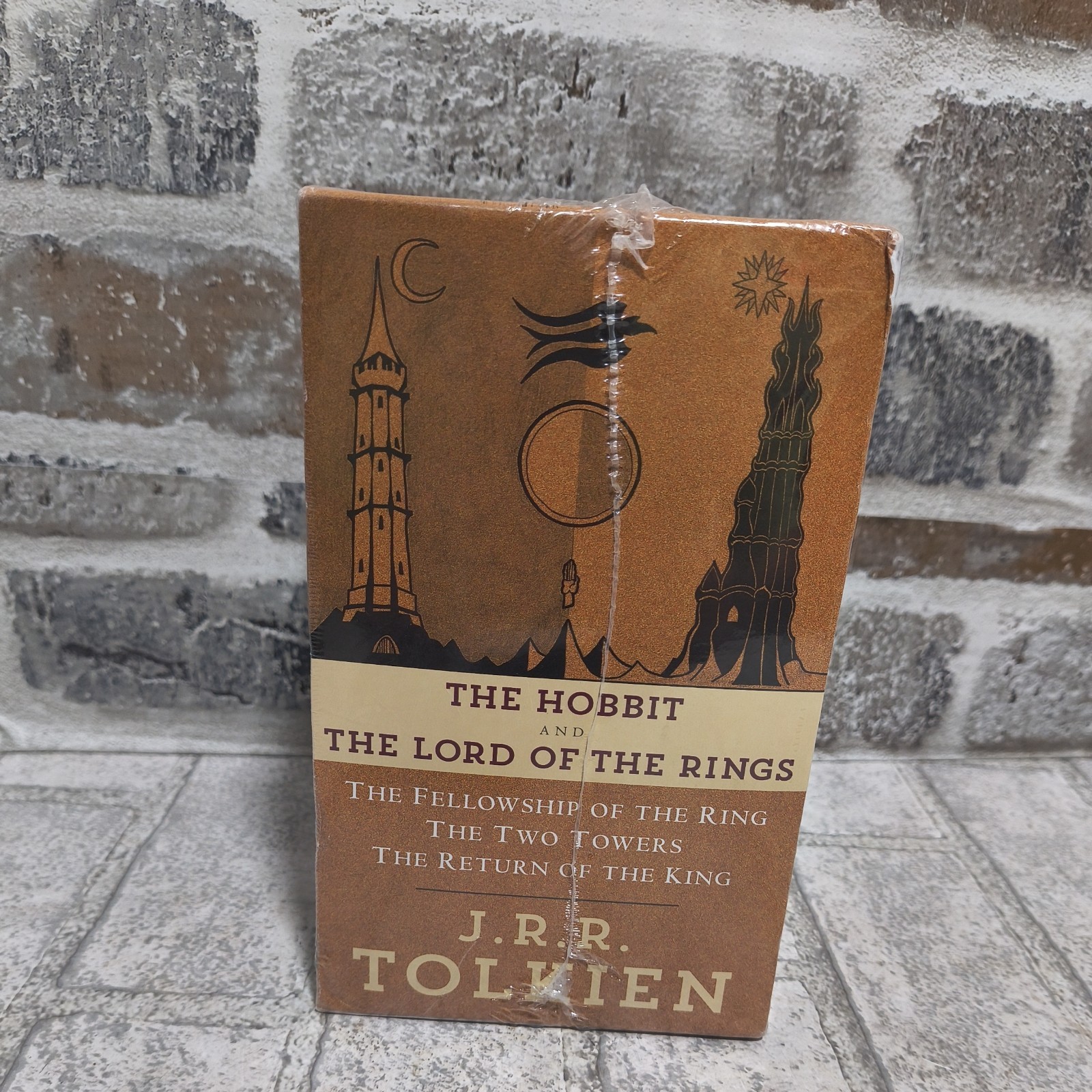 The Hobbit & The Lord Of The Rings by J R R Tolkien (4-Book Boxed Set) Brand New