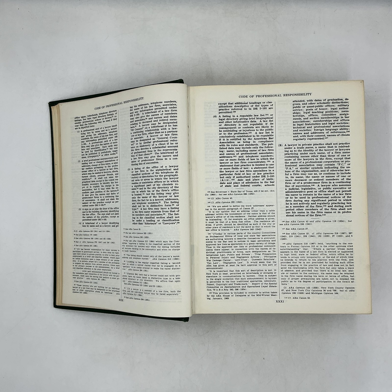 Vintage BLACK&rsquo;S LAW DICTIONARY Henry Campbell Black Ewtn HC Green 1968 USA
