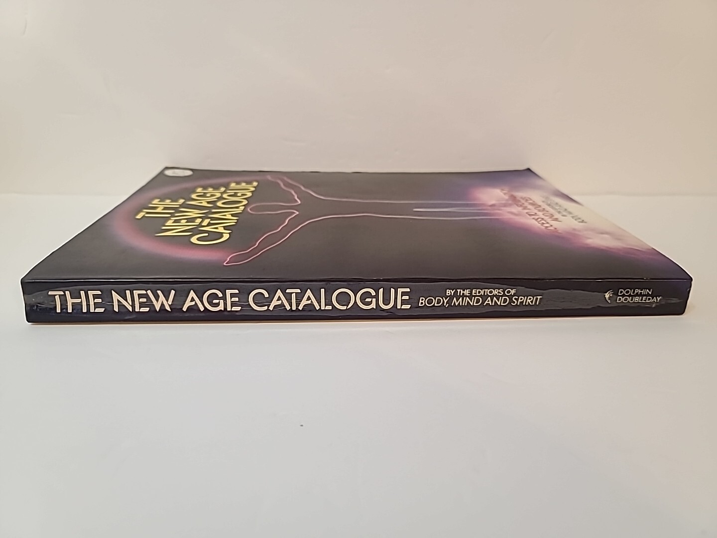 « THE NEW AGE CATALOGUE » (244 PAGES – 1988)