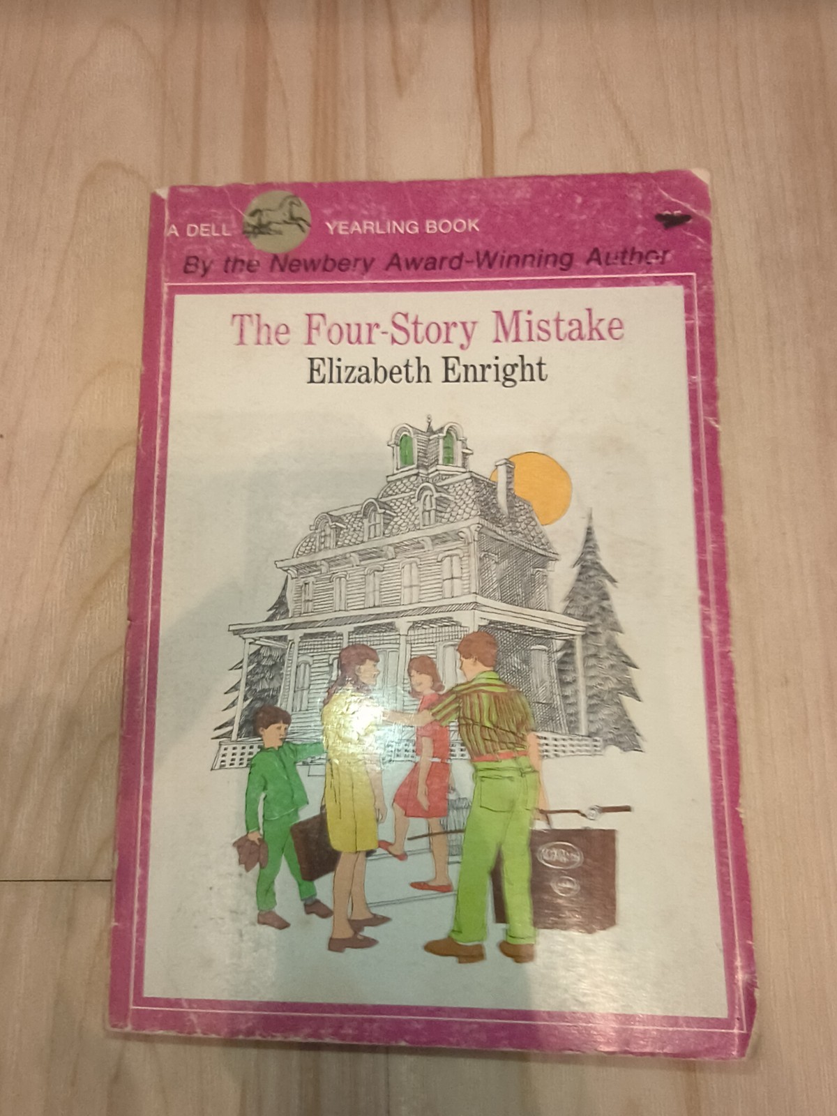 The Four-Story Mistake Elizabeth Enright 1973 Dell Yearling Children&rsquo;s Fantasy