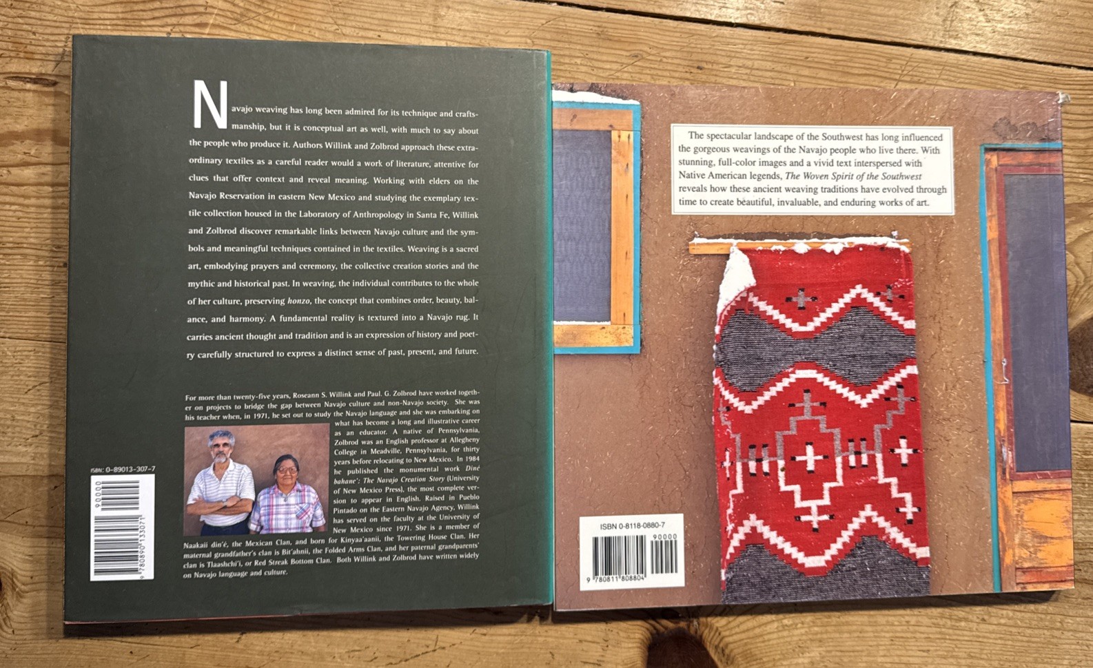 WEAVING A WORLD TEXTILES THE NAVAJO WAY OF SEEING + Woven Spirit Southwest Books