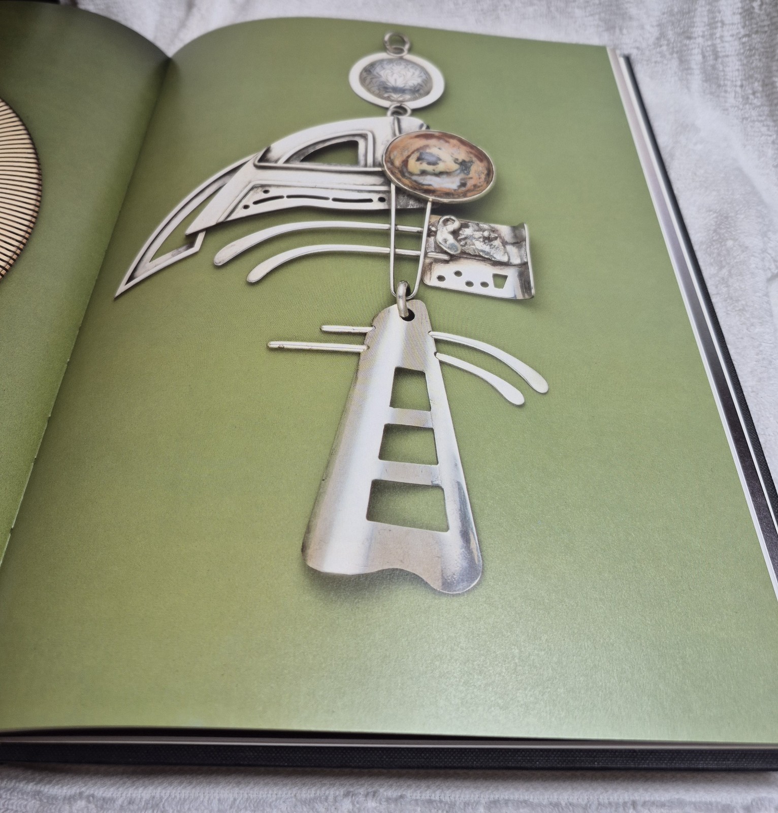 Jewelry of the 1940&rsquo;s and 1950&rsquo;s · Sylvie Raulet (1988)