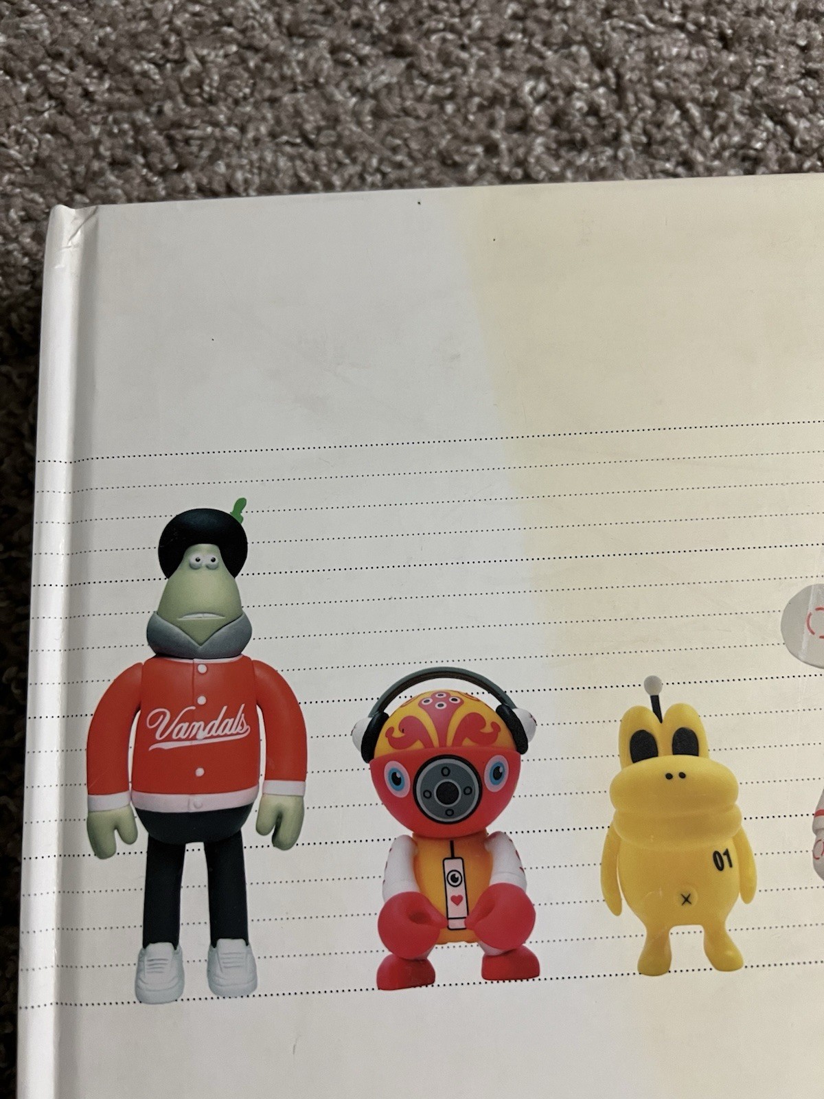 I AM PLASTIC: THE DESIGNER TOY EXPLOSION By Paul Budnitz – Hardcover